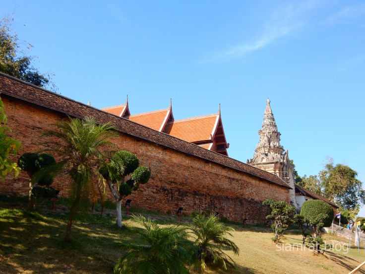 Wat Phra That Lampang Luang fortified walls