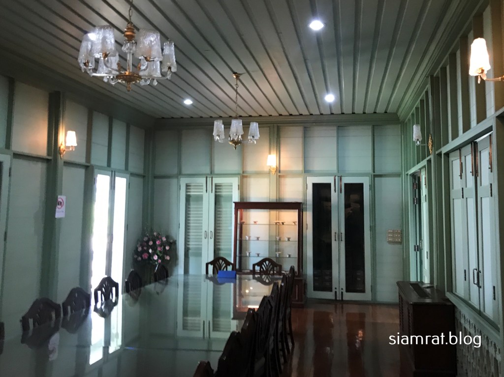 room inside wooden house