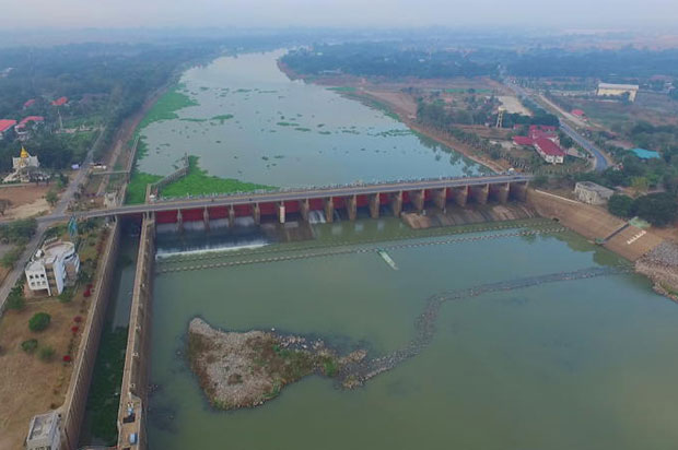 Chainat dam